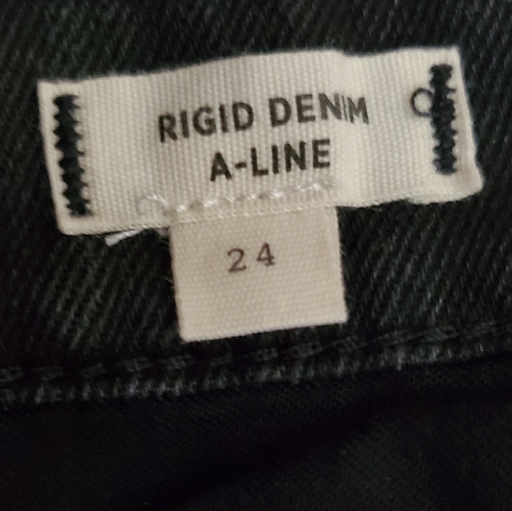 Madewell Rigid Denim A-Line Mini Skirt Black Lunar Wash Cutout Edition NEW - Picture 7 of 8